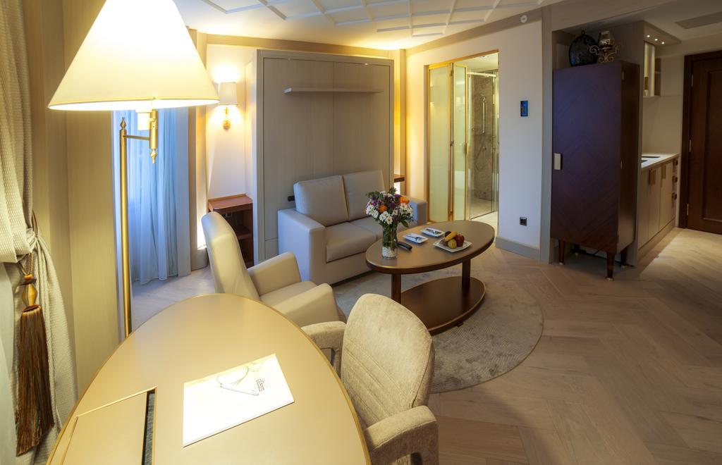 Mega Residence & Hotel Nisantasi Istanbul Bagian luar foto